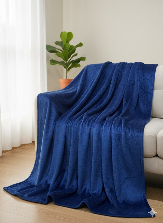 PLUSH Blankets Royal Blue