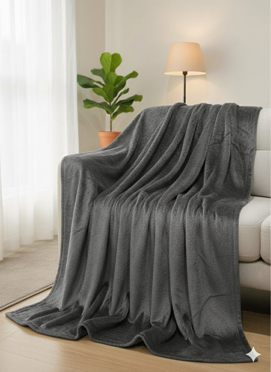 PLUSH Blankets Charcoal Grey